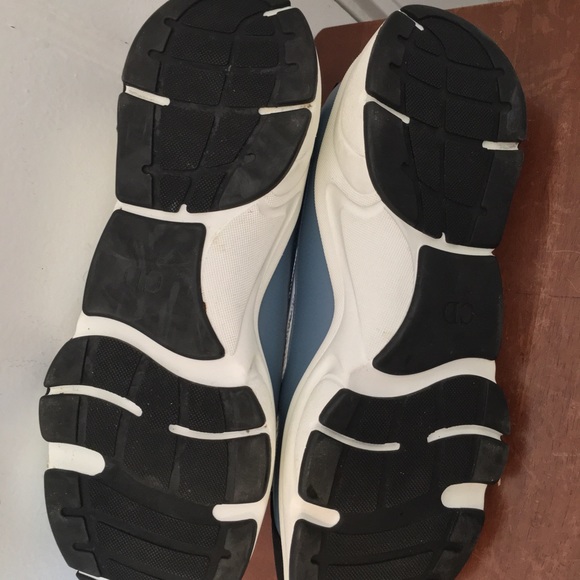 Dior B22 Authentic Blue/Beige Sneakers Made in Italy serial number 20ADC 51. - Picture 12 of 12